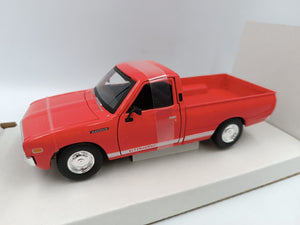 Auto Datsun 620 Pick-up 1973 1:24 MAISTO MTO-31522