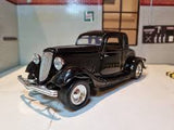 Auto Ford Coupe (Hardtop) 1934 Black 1:24 Motormax